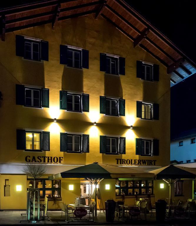 Hotel Gasthof Tirolerwirt 비쇼프스호펜 외부 사진