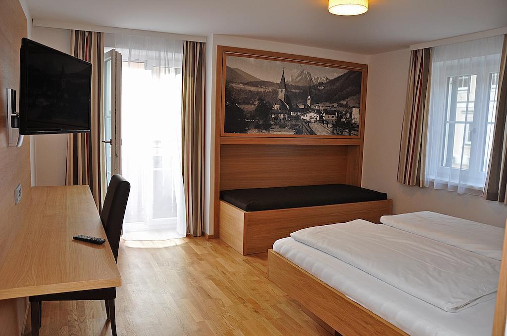 Hotel Gasthof Tirolerwirt 비쇼프스호펜 객실 사진